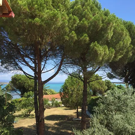 Apart Otel Elenas 4*