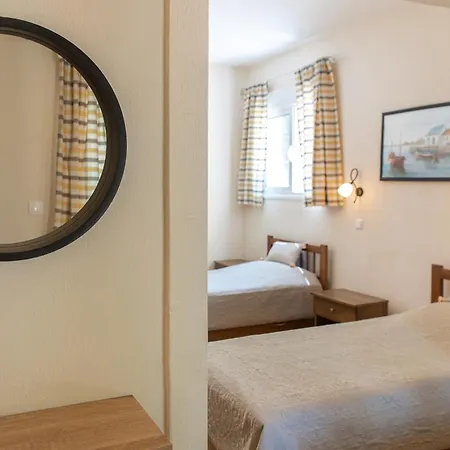 Apart-hotel Elenas 4*