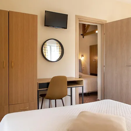 Apart Otel Elenas Vourvourou